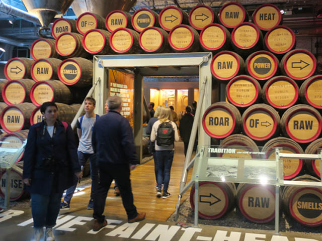 Бочки пива Гинесс