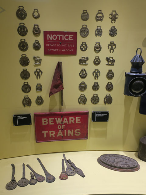 Железнодородные принадлежности