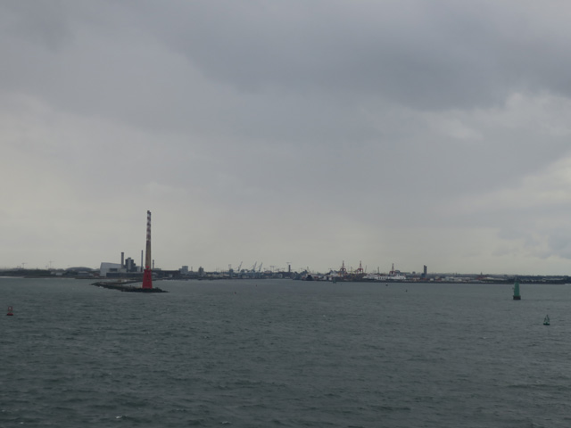 Порт Дублина с моря