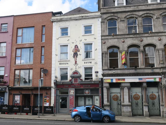 Бар Thomas House