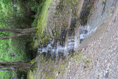 Искуственный водопад