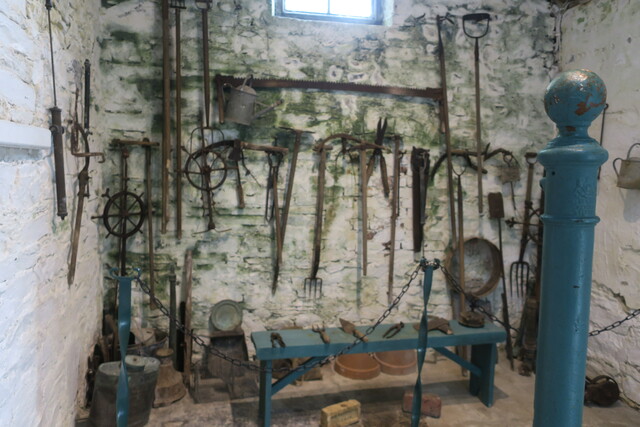 Старые инструменты садовника