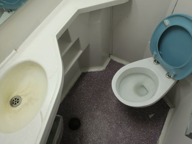 Туалетная комната в поезде Caledonian Sleeper