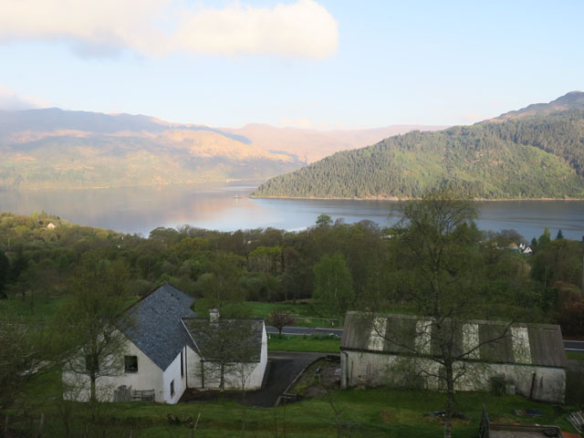 Пейзаж с извилистым берегом