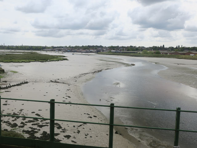 Пересыхающее русло реки