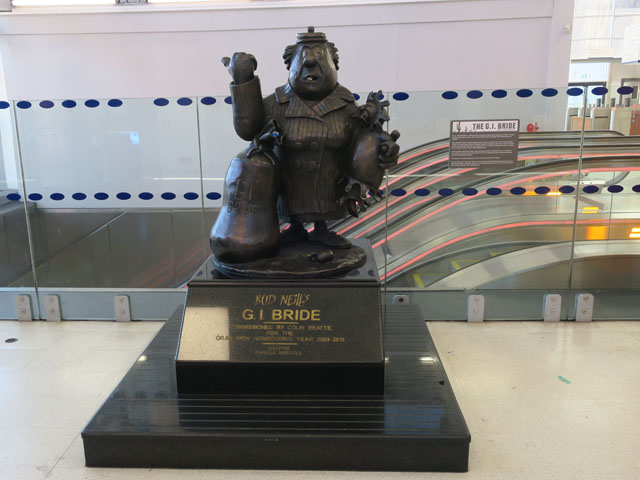 Статуя Бада Нейла