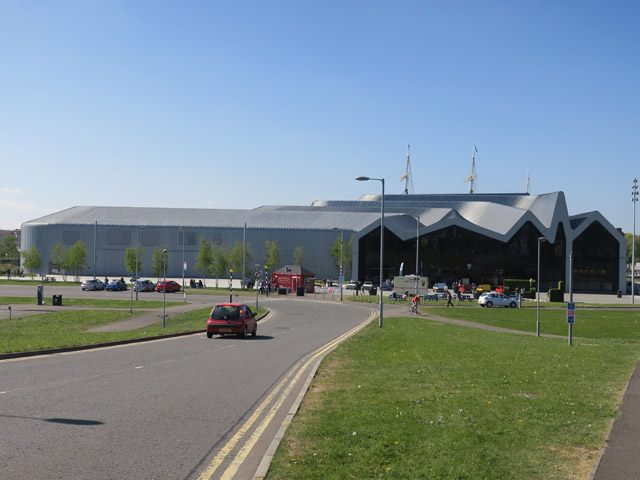Здание Riverside Museum