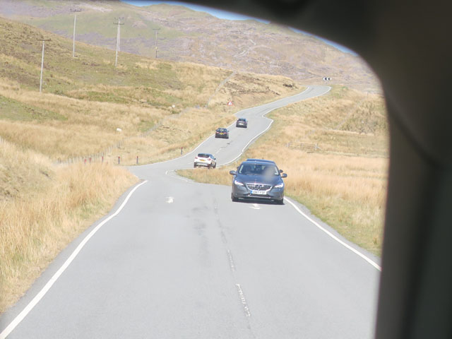 Машины на автодороге